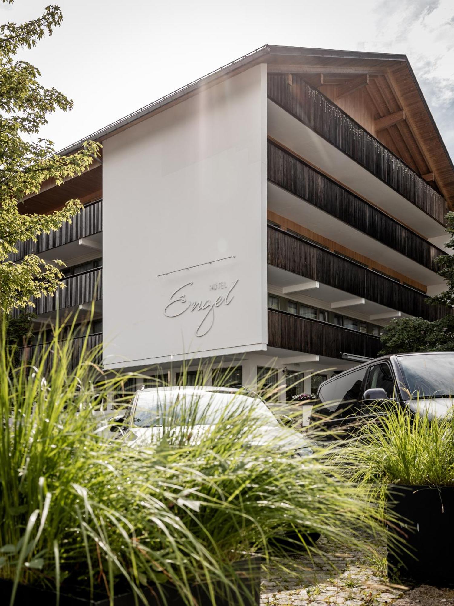 Hotel Engel Mellau Exterior foto
